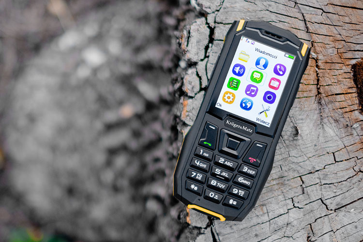 wytrzymały telefon iron 2