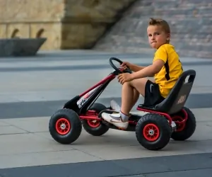 Gokart na pedały Milly Mally THOR czerwony