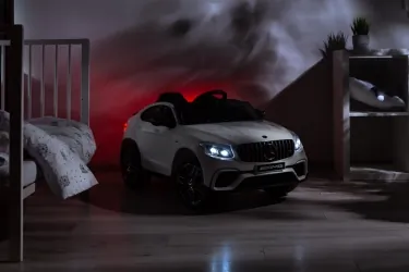 Samochód auto na akumulator Caretero Toyz Mercedes-Benz GLC 63S AMG akumulatorowiec + pilot zdalnego sterowania - biały
