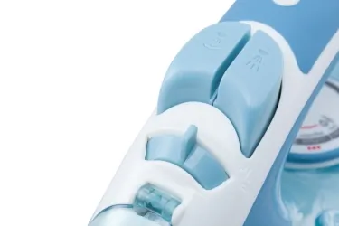 Żelazko ceramiczne ze stacją Camry CR 5026 2200