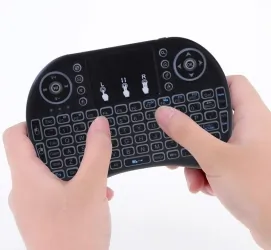 Podświetlana mini klawiatura z touchpadem Media-Tech MT1421 RGB 