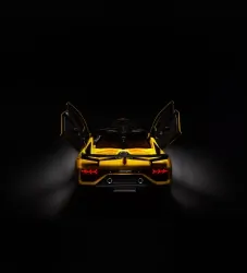 Samochód auto na akumulator Caretero Toyz Lamborghini Aventador SVJ akumulatorowiec + pilot zdalnego sterowania - żółty