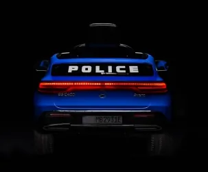 Samochód auto na akumulator Caretero Toyz Mercedes-Benz EQC 400 POLICJA akumulatorowiec + pilot - niebieski
