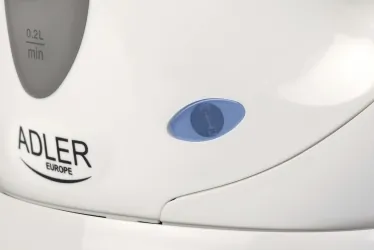 Mały elektryczny czajnik plastikowy Adler AD 02 0,6 L