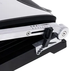 Grill elektryczny z regulacją temperatury LED Adler AD 3059 dwa rodzaje płyt