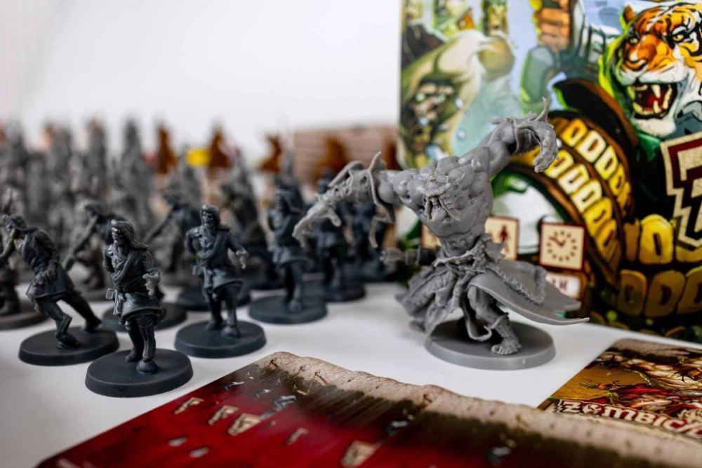 Gra planszowa ZOMBICIDE: BIAŁA ŚMIERĆ - podstawa - Portal