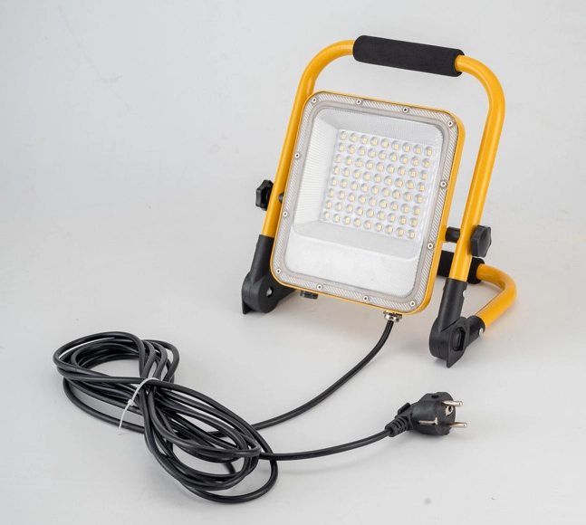 Lampa przenośna LED 50W Loyal Lighting 5800lm IP65 4K stojak
