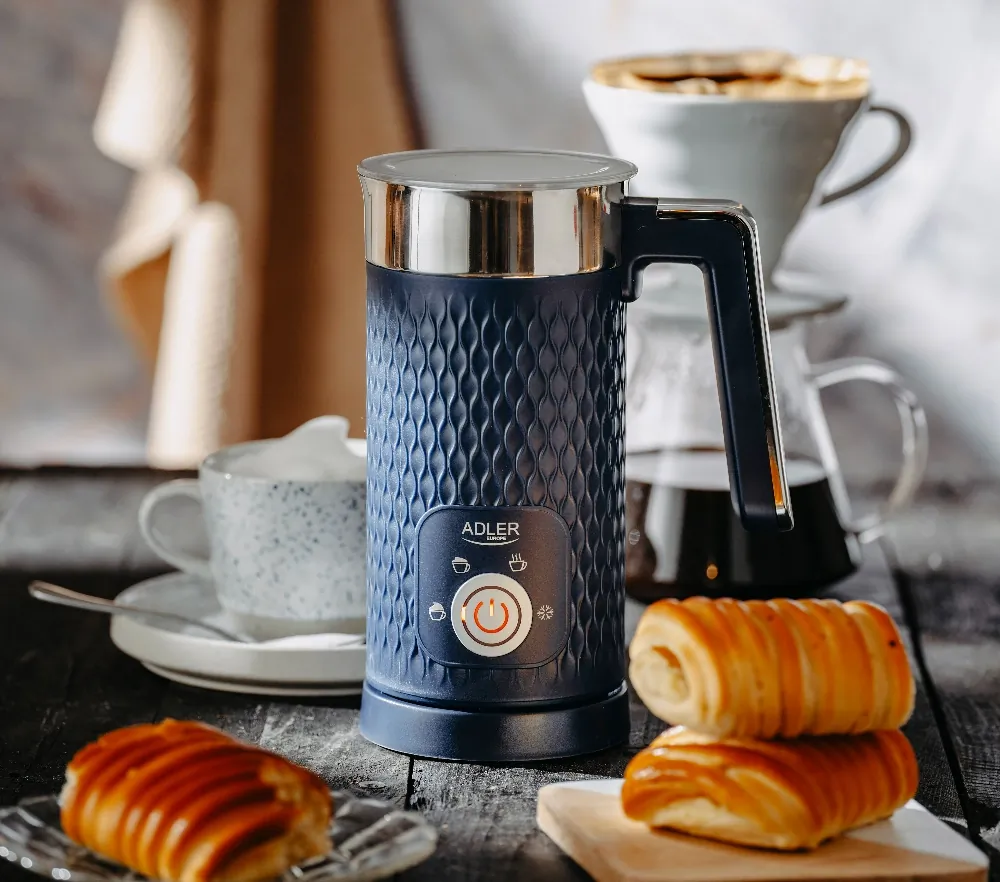 Spieniacz do mleka Adler AD 4494  - 4w1 spienianie podgrzewanie latte cappucino - granatowy