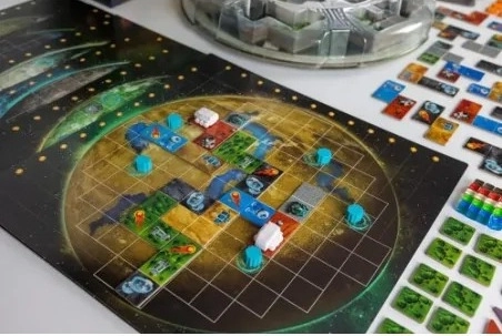 Gra planszowa NIEZBADANA PLANETA podstawa - Portal Games