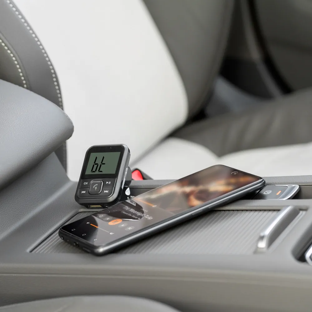 Transmiter FM samochodowy z zestawem głośnomówiącym Peiying Bluetooth USB