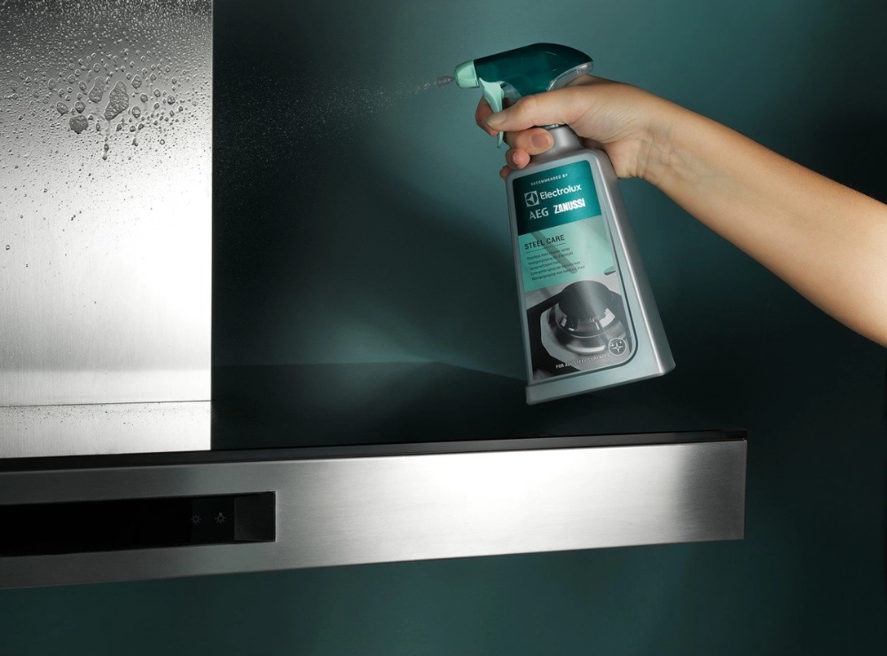 Płyn do czyszczenia stali szlachetnej nierdzewnej Electrolux STEEL CARE spray 500ml