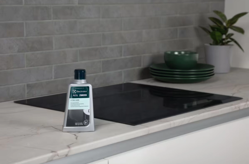 Mleczko do czyszczenia płyt indukcyjnych Electrolux VITRO CARE 300ml