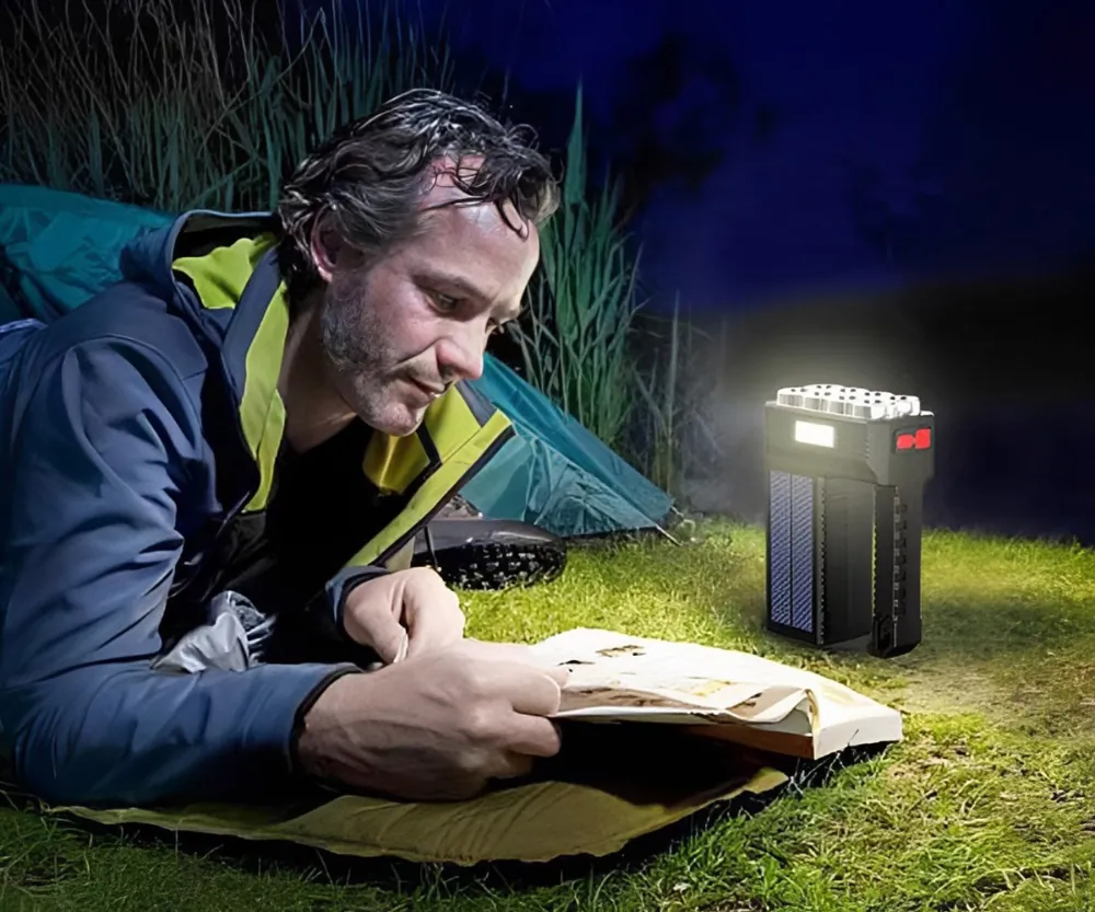 Akumulatorowa latarka ręczna solarna LTC szperacz LED 800lm