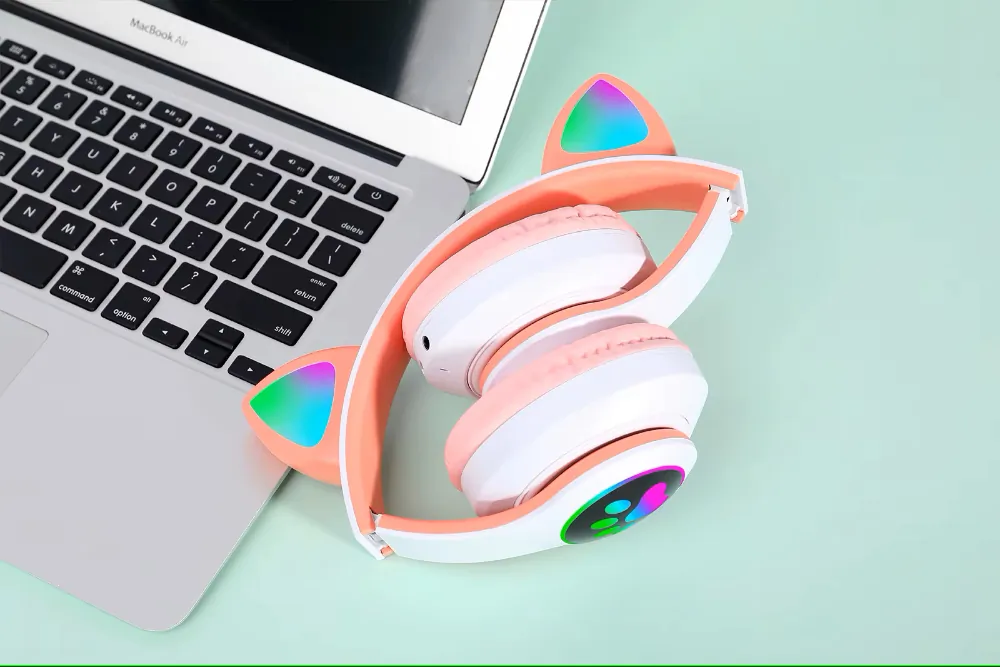 Słuchawki bezprzewodowe Bluetooth dla dzieci BLOW z uszami LED - różowe