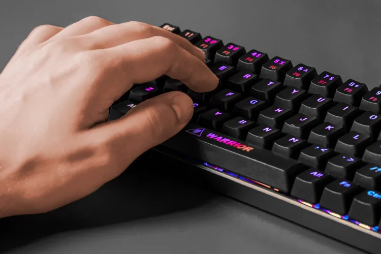 Klawiatura gamingowa mechaniczna Kruger&Matz Warrior GK-120 RGB podświetlana